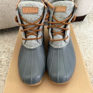 Sperry Gray and Tan Winter Boots